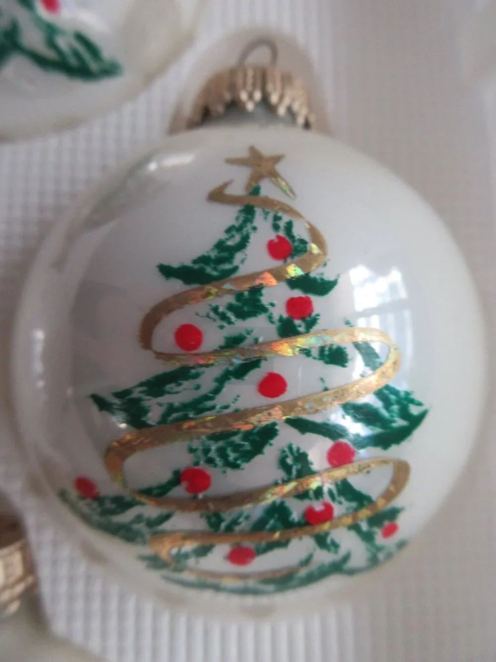 Krebs Christmas Ornament 2 Boxes of 4 Glass Balls White w/ Christmas Tree Vtg